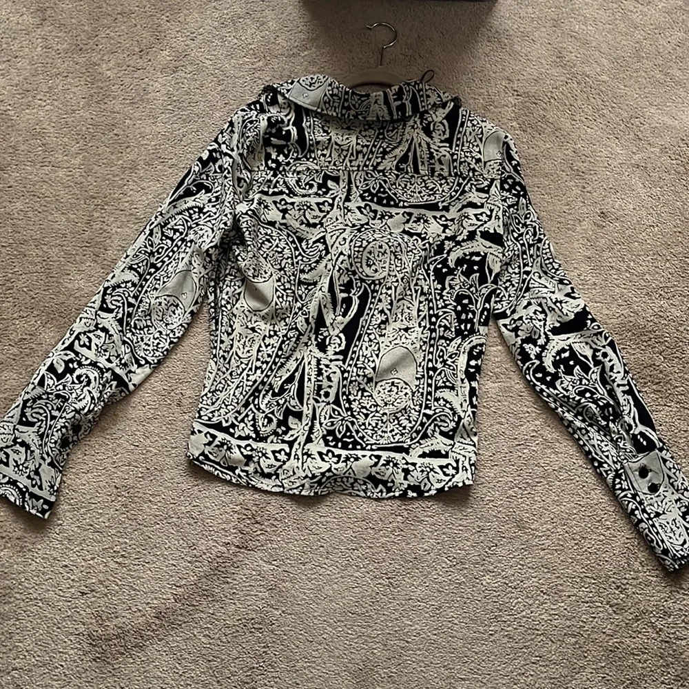 NWT Jeff Gallano black & cream blouse Size 2- Medium - Picture 3 of 4
